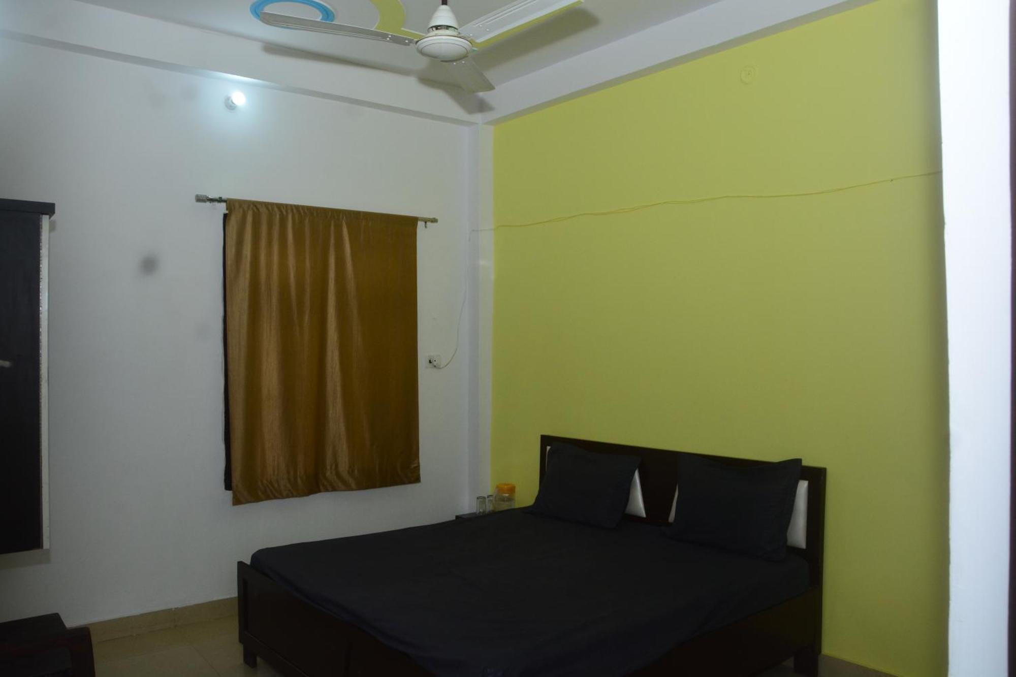 Hotel Chandrasha Villa Ayodhya Dham Ram Mandir 600 Meter Экстерьер фото