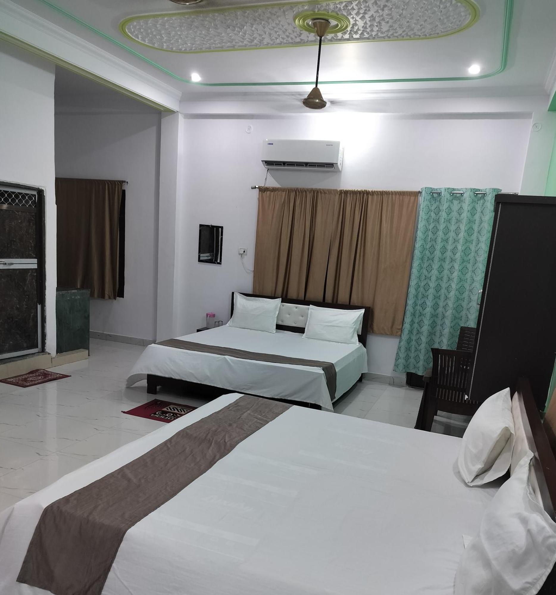 Hotel Chandrasha Villa Ayodhya Dham Ram Mandir 600 Meter Экстерьер фото